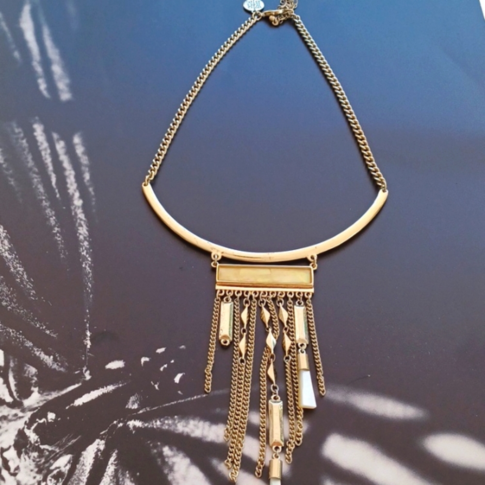 White House Black Market  necklace